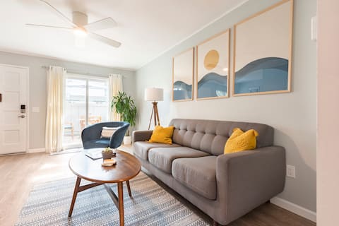 Newly Renovated Beachside Bungalow