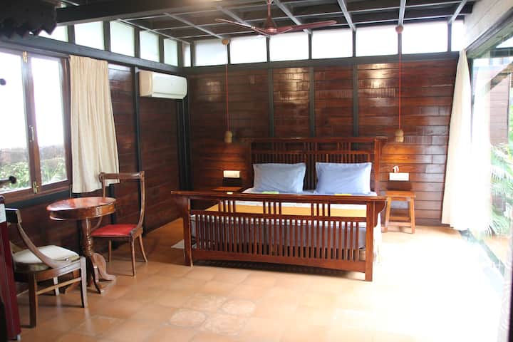 Bedroom image 2