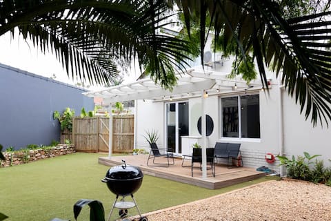 Peaceful Home with Private Garden in Dbn North