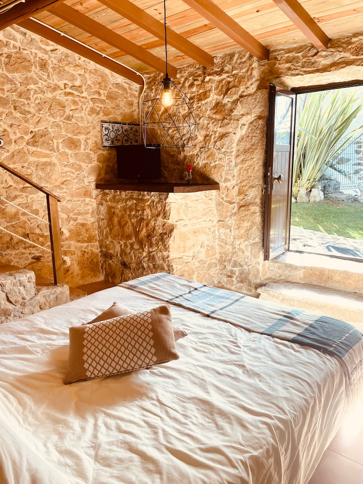 tweepersoonskamer in huis 1, directe toegang tot tuin