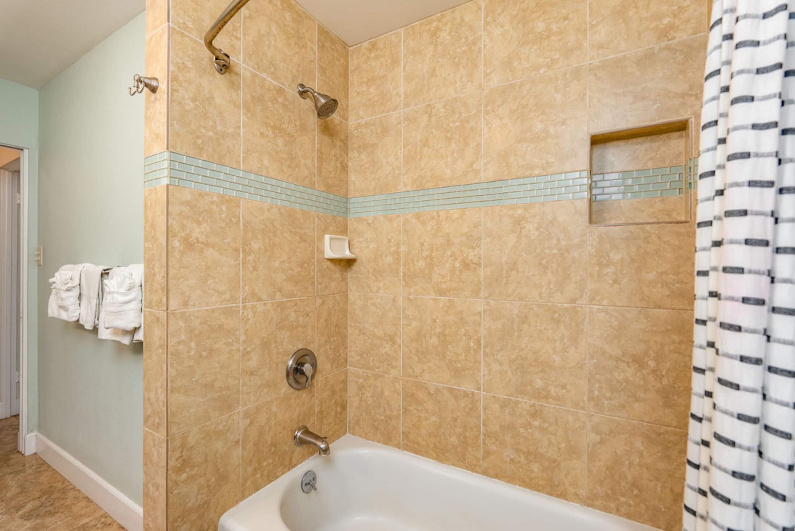 Home in Kihei · ★4.72 · 3 bedrooms · 5 beds · 2 baths - Image 11