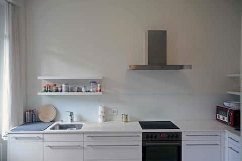 Popular Airbnb listing: Ruhige 2.5-Zi Wohnung / Quiet 2.5-room flat in Basel Stadt