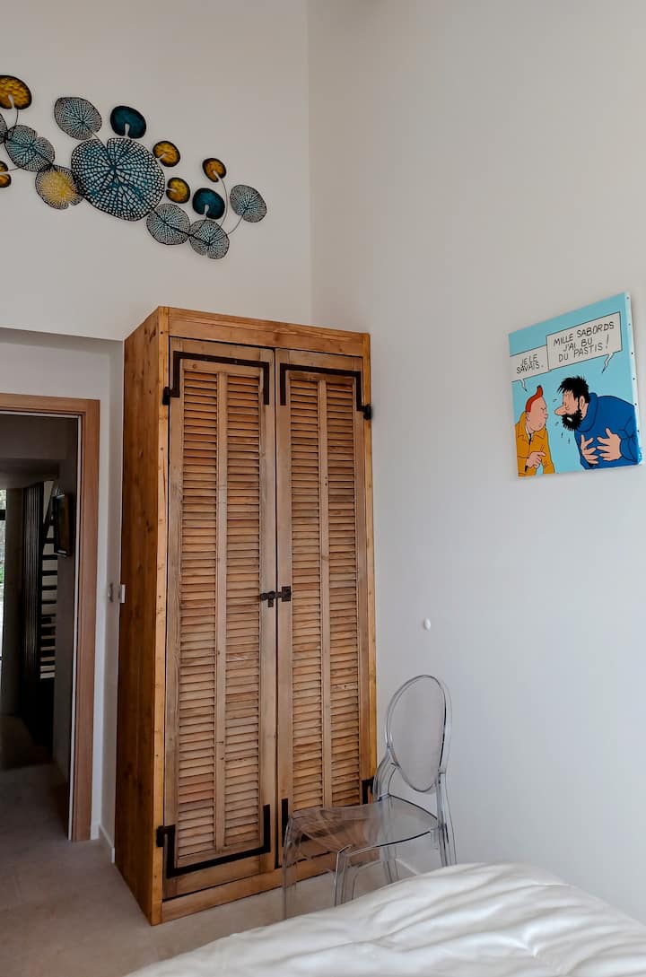 ห้องนอนใหญ่ (เตียงขนาด 140 ซม.)