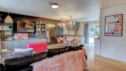 Girlfriend Getaway Centrally Located-Keyless Entry