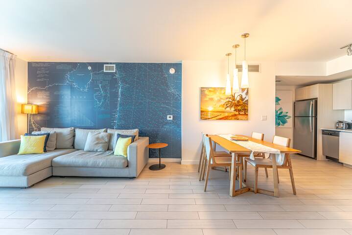 Wonder View 2BR Condo with Kitchen+10thFloor! gallery image 5