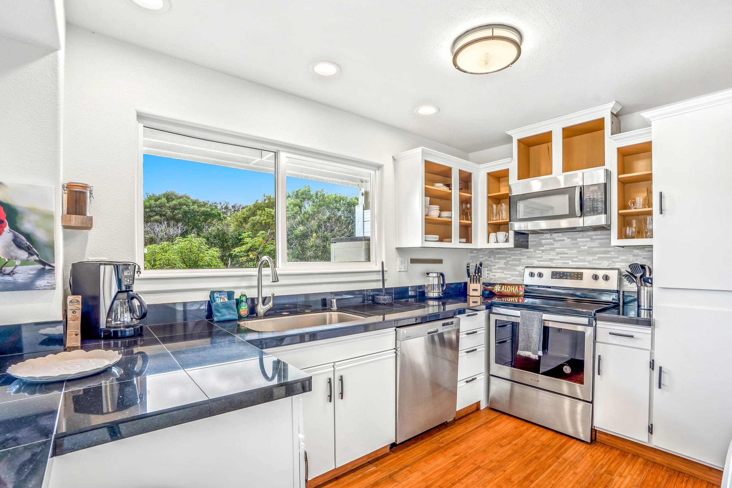 Condo in Princeville · ★4.95 · 1 bedroom · 1 bed · 1 bath - Image 10