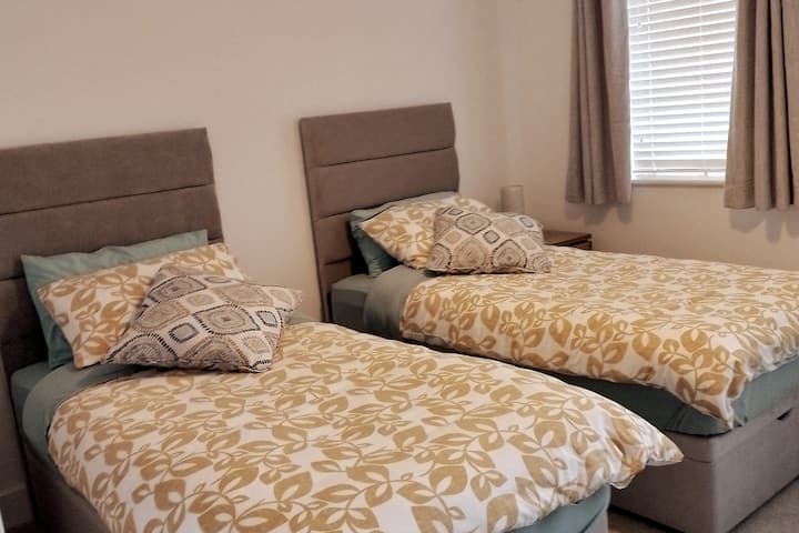 Dhoma e përparme me krevate tek 