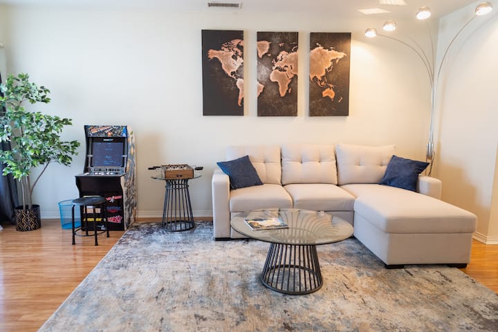 Fifa World Cup: 2br, Parking, Patio, Hot Tub P42 - Burbank, CA
