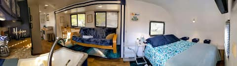 Popular Airbnb listing: Happy Glamper RV in SW Austin (17min to Downtown) in West Oak Hill