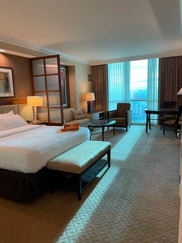 2BR/3BA | Tower 1 | Luxe Retreat | 27FL + Balcony gallery image 5