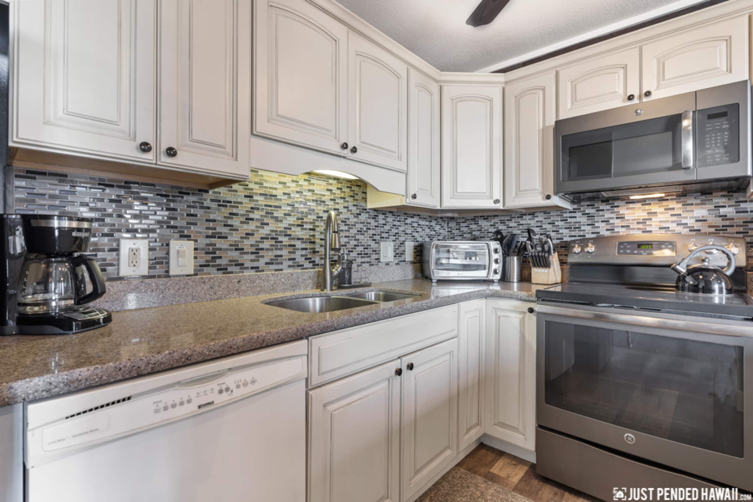 Condo in Kihei · ★4.73 · 2 bedrooms · 3 beds · 1 bath - Image 11
