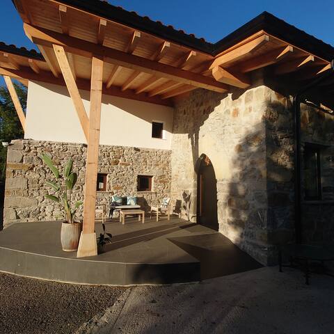 Caserío con piscina en Urdaibai. Ideal familias gallery image 5