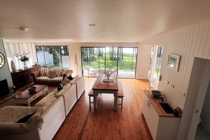 Entire Guest Suite - Oars @ Avoca Beach W Lakeview - Terrigal
