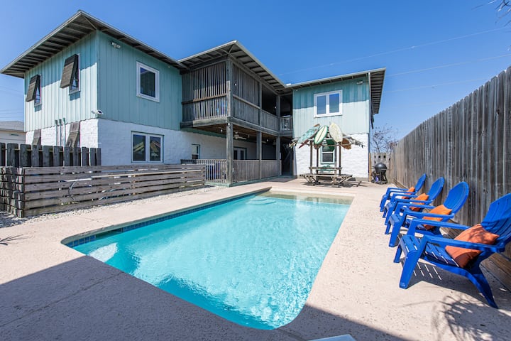 Flying Marlin-6 Br/4ba, Sleeps 16, Private Pool! - Port Aransas, TX