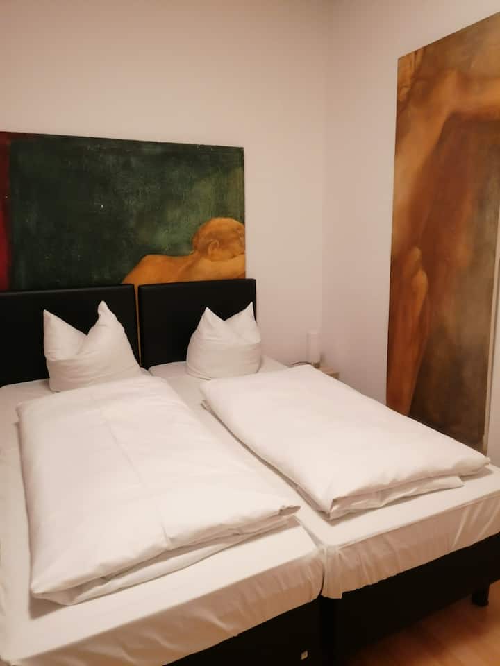 غرفة النوم 1