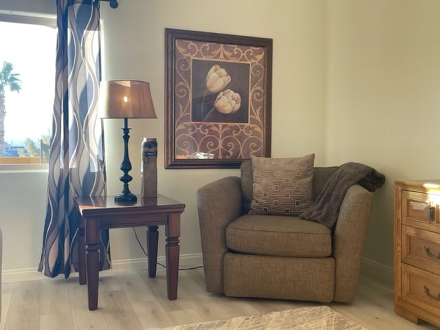 ที่นั่งที่มีคุณภาพและสะดวกสบายของเราน่าอยู่มาก