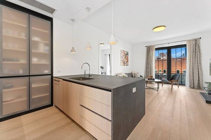 Luxury 2BR penthouse with private terrace gallery image 2