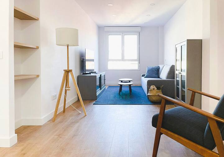 Exclusive apartment, spacious and bright for couples Serviced