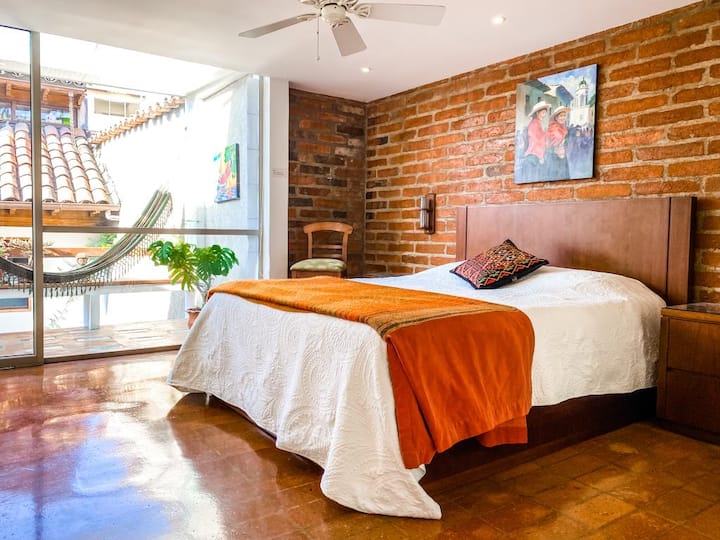 Hermoso Y Céntrico Apartamento Con Terraza - Ecuador