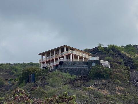 Quiet 3 bedroom home with amazing ocean views