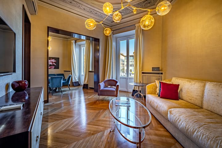 YiD Santa Maria Novella Suites apt with balcony
