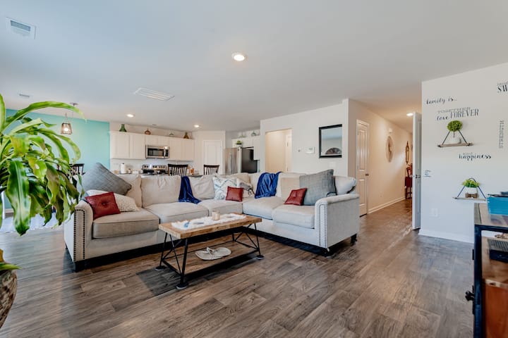 Luxe & Roomy 4 Bd In Columbia Sc Near Fort Jackson - Lexington