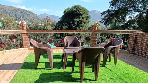 Charmingwood Cottage near Sattal