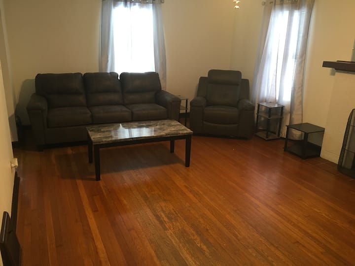 Spacious 3 bedroom home in Grove City, PA Houses for Rent in Grove