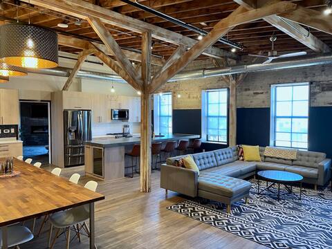 Spacious + modern loft with 3 bedrooms & game room