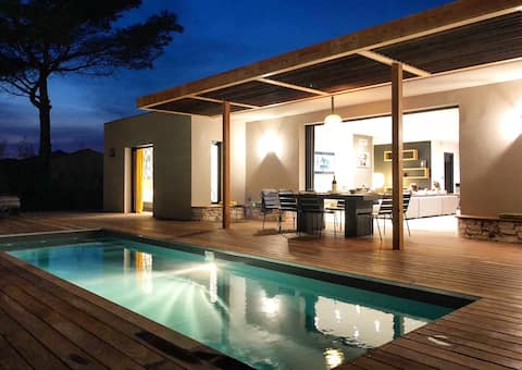 Beautiful villa with pool in Bonifacio