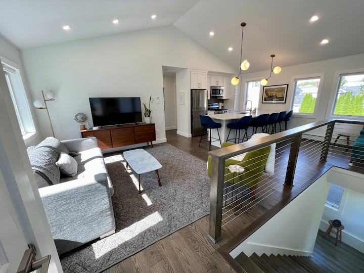 "BIRD'S NEST" 1bedroom in quiet neighborhood Apartments for Rent in