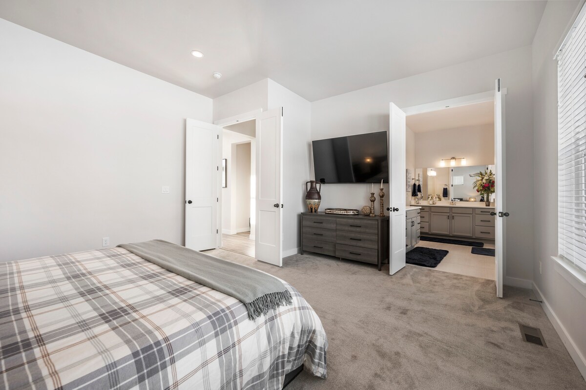 ห้องนอนใหญ่ (Master Bedroom)