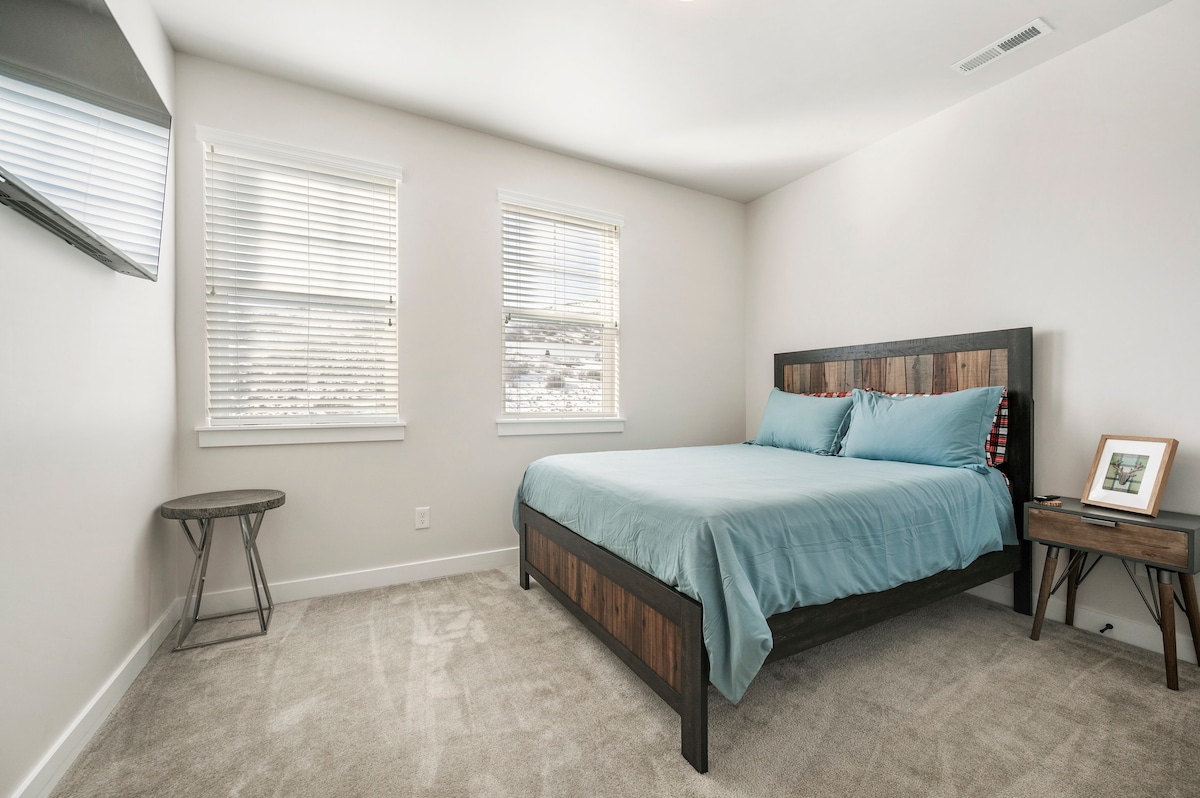 # เตียงควีนไซส์ 4 ห้องนอนห้องน้ำส่วนตัว