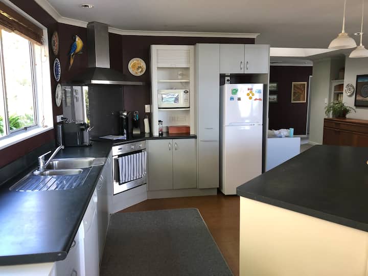 4bedroom home 3 mins walk to the beach Houses for Rent in Nelson