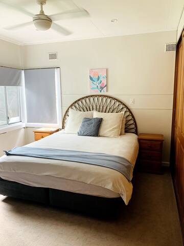 Beautiful renovated family homestead gallery image 5