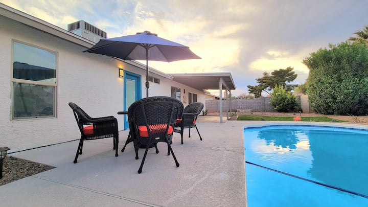 Modernes Haus mit 4 Schlafzimmern und 3 Bädern im Zentrum von Chandler