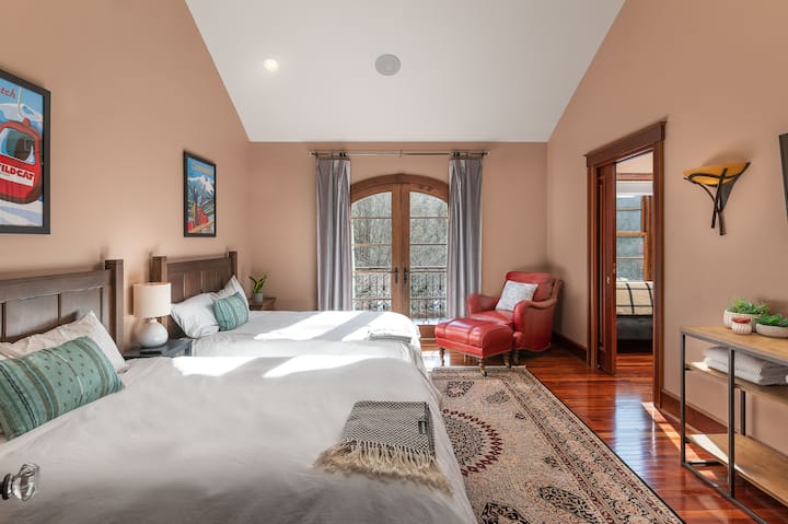 The Rome: Double bedroom with attached study with sleeper bed