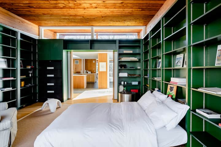 Office / Third Bedroom 