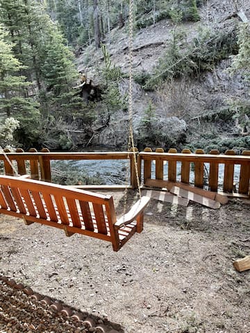 Mountain Peak Properties managed Airbnb listing 3