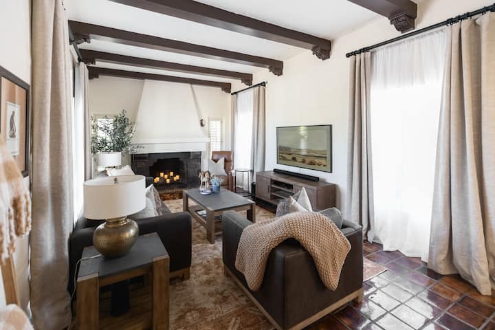 Lux Historic Villa 3 King Beds, Pool, Spa, Firepit - Phoenix, AZ