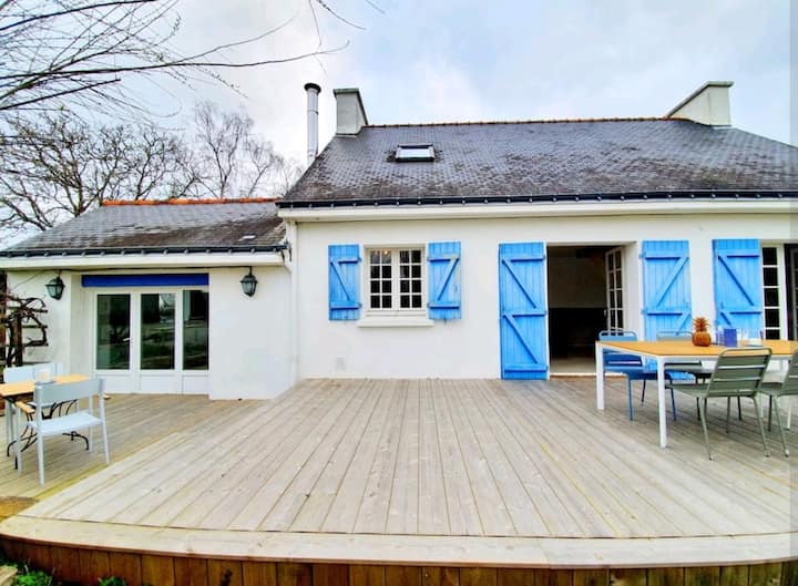 Charming Breton house, beach and village on foot Vacation homes for Rent in LarmorBaden