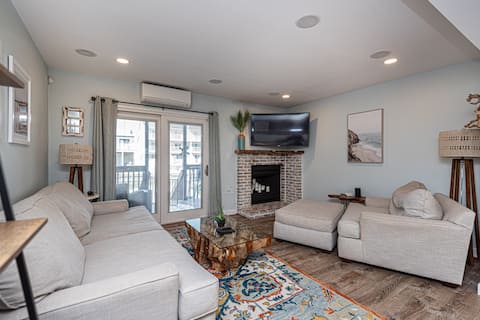 Top performing Airbnb: Awesome 2-Bedroom townhome Bayside 94th St OCMD in Ocean City