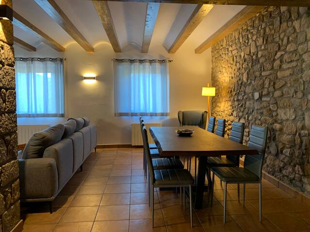 EXCLUSIVA MASIA CATALANA AMB PISCINA gallery image 3