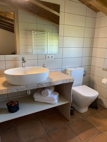 EXCLUSIVA MASIA CATALANA AMB PISCINA gallery image 5