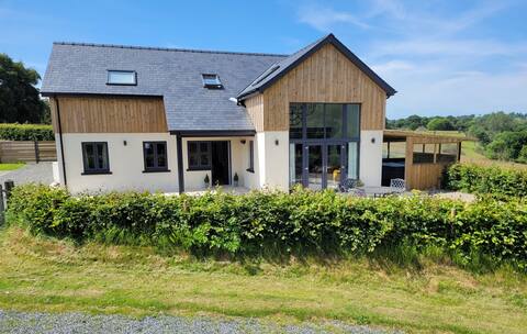 The Red Kite Lodge. A place to relax and recharge.