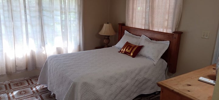 Dhoma e gjumit dy - Krevat i plotë