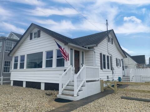 Ocean block cottage steps from beach and boardwalk