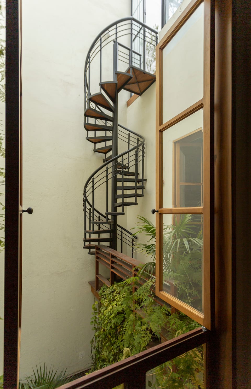 A 1909 pianist's townhouse in Roma Norte, Mexico City, Mexico, photo 9 of 10
