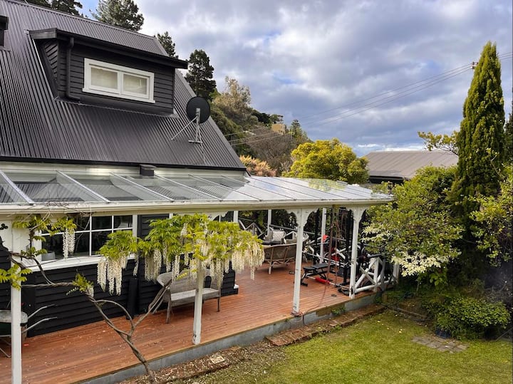 Stroll To The Village And Beach - Christchurch