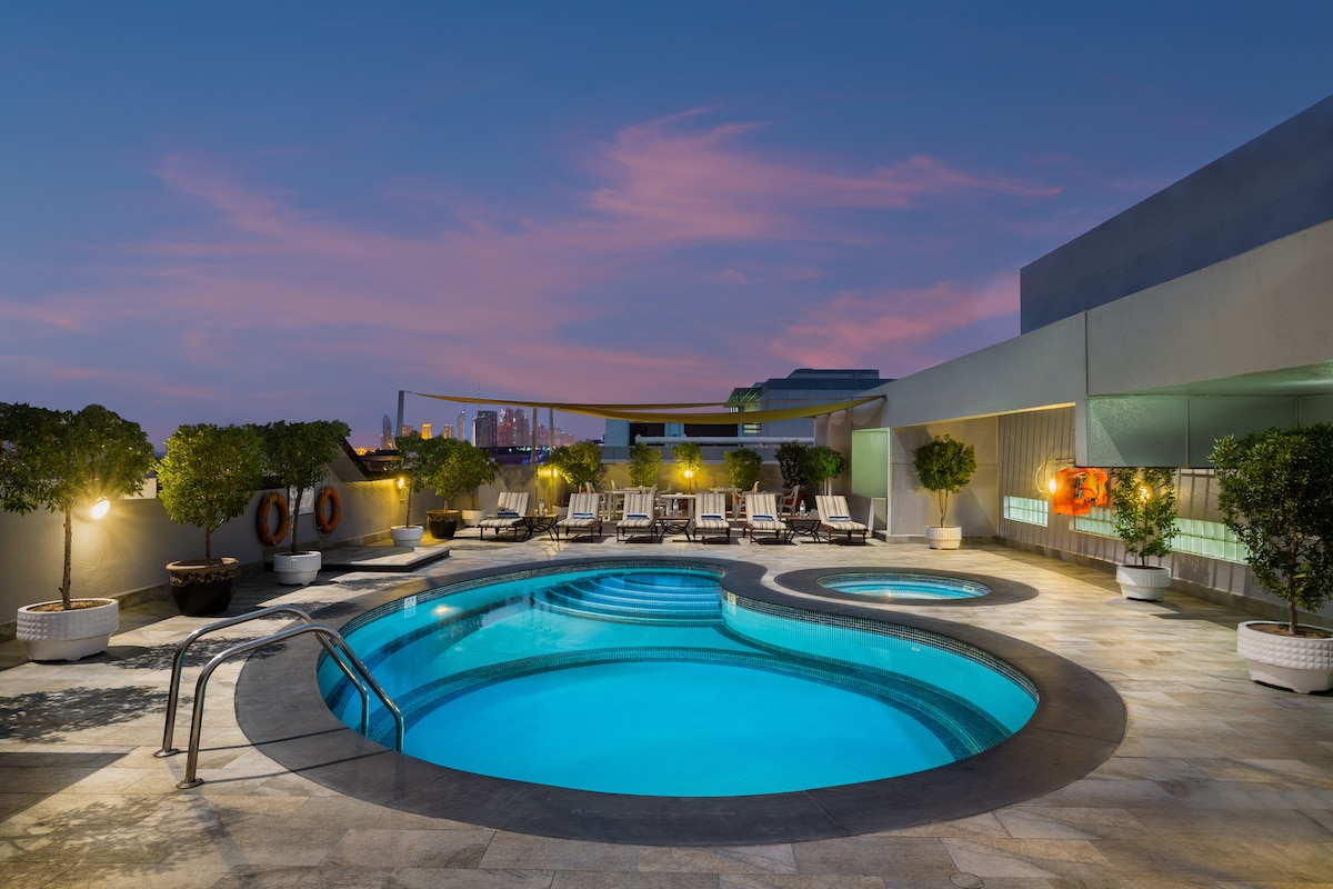 Top performing Airbnb: Lovely Service Apartment  Near Dubai Metro, Creek in Mankhool